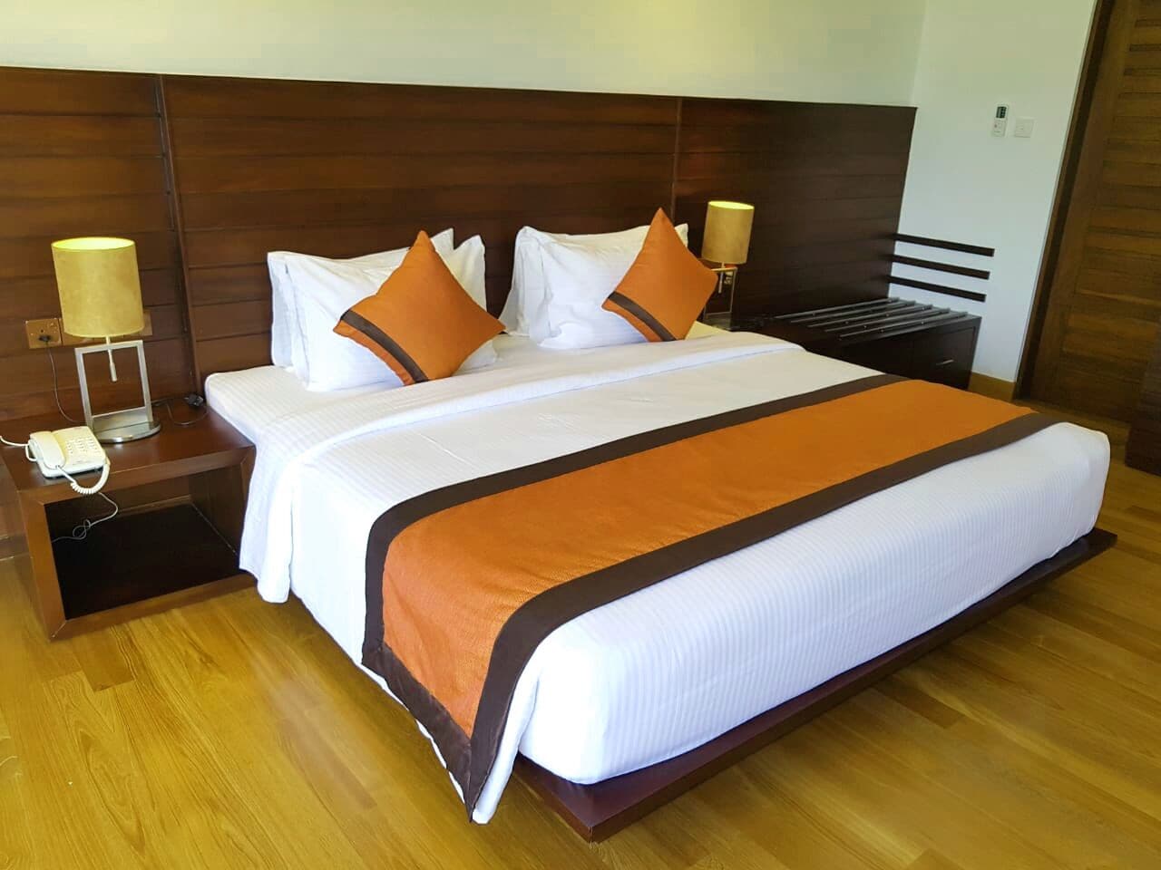 Ocean, Suite, King Bed