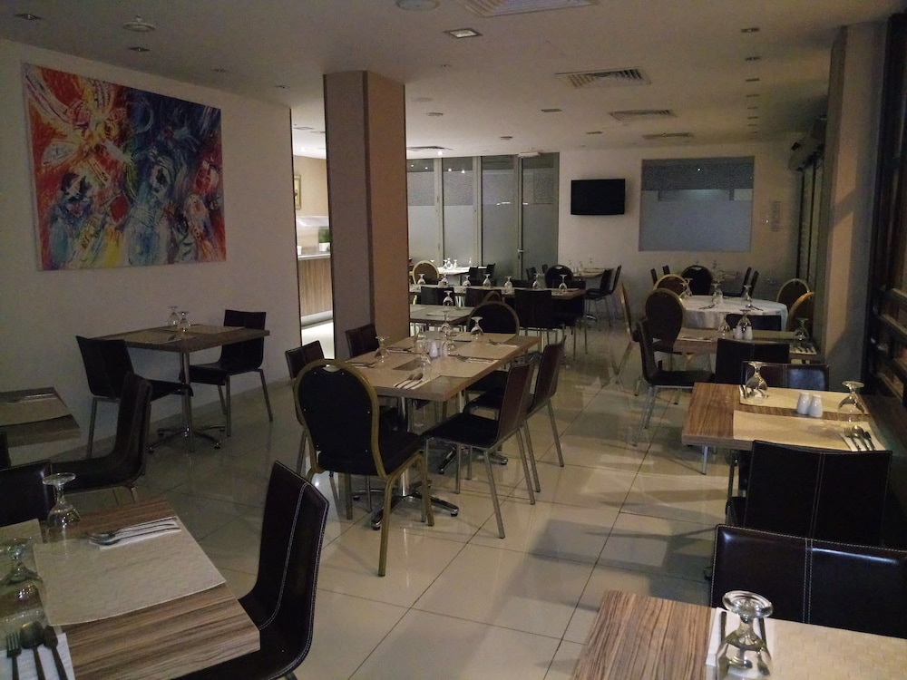 Castelli Hotel 57/69
