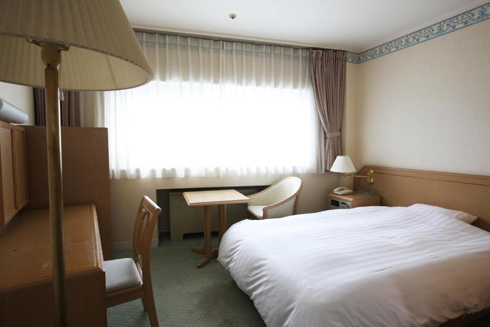 Room, Single