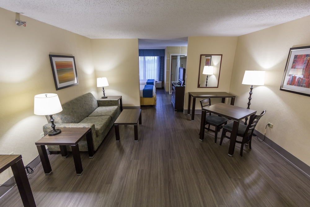Atwell Suites Austin Airport, an IHG Hotel 38/72
