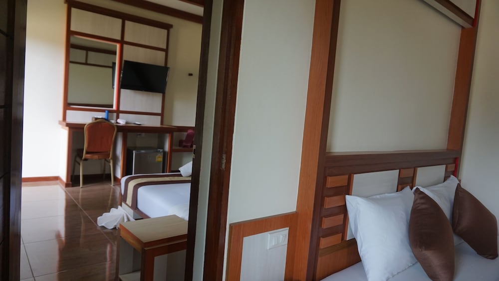 LANTA MIAMI RESORT 33/68