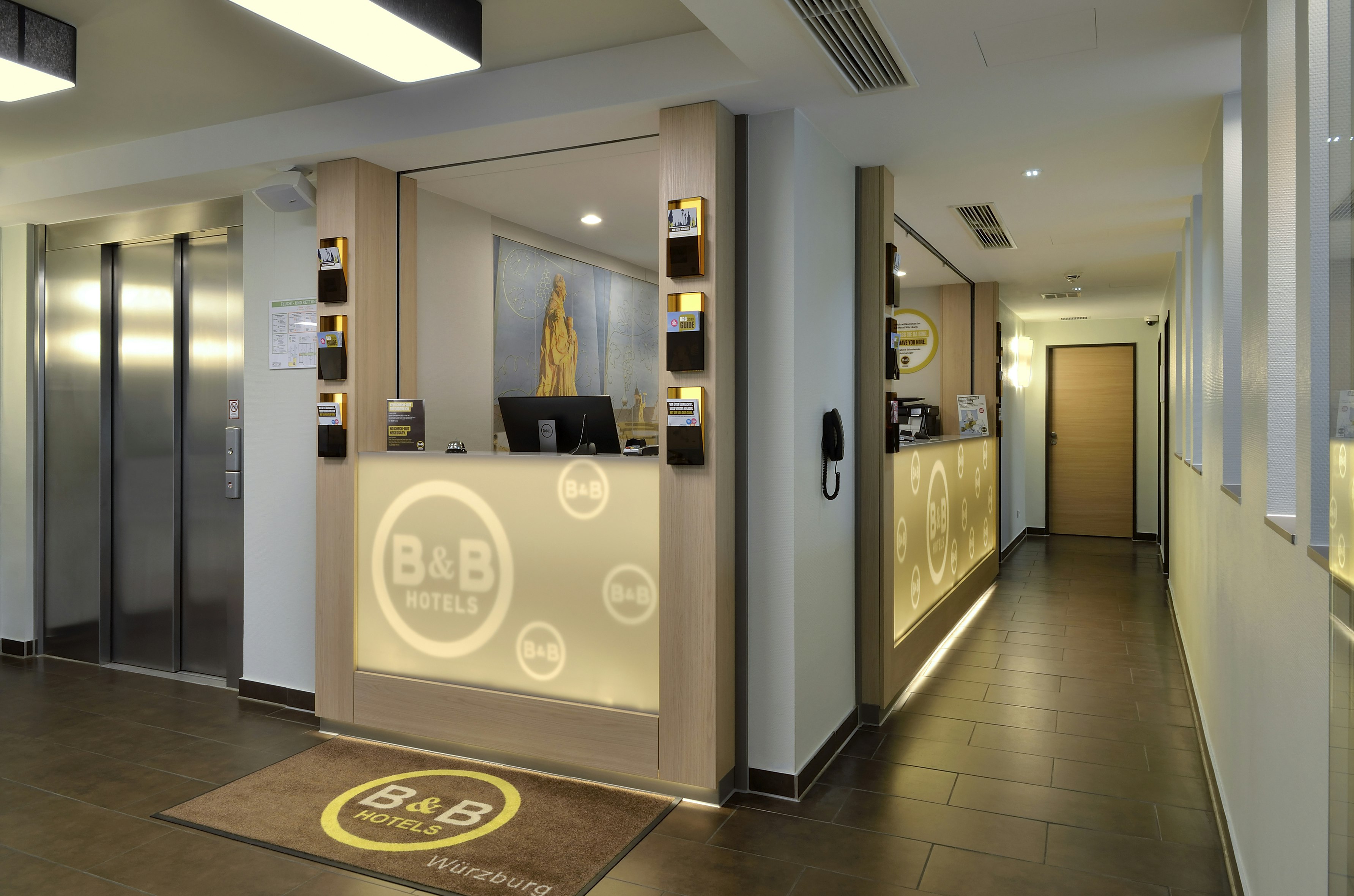 B&B Hotel Wurzburg 3/23