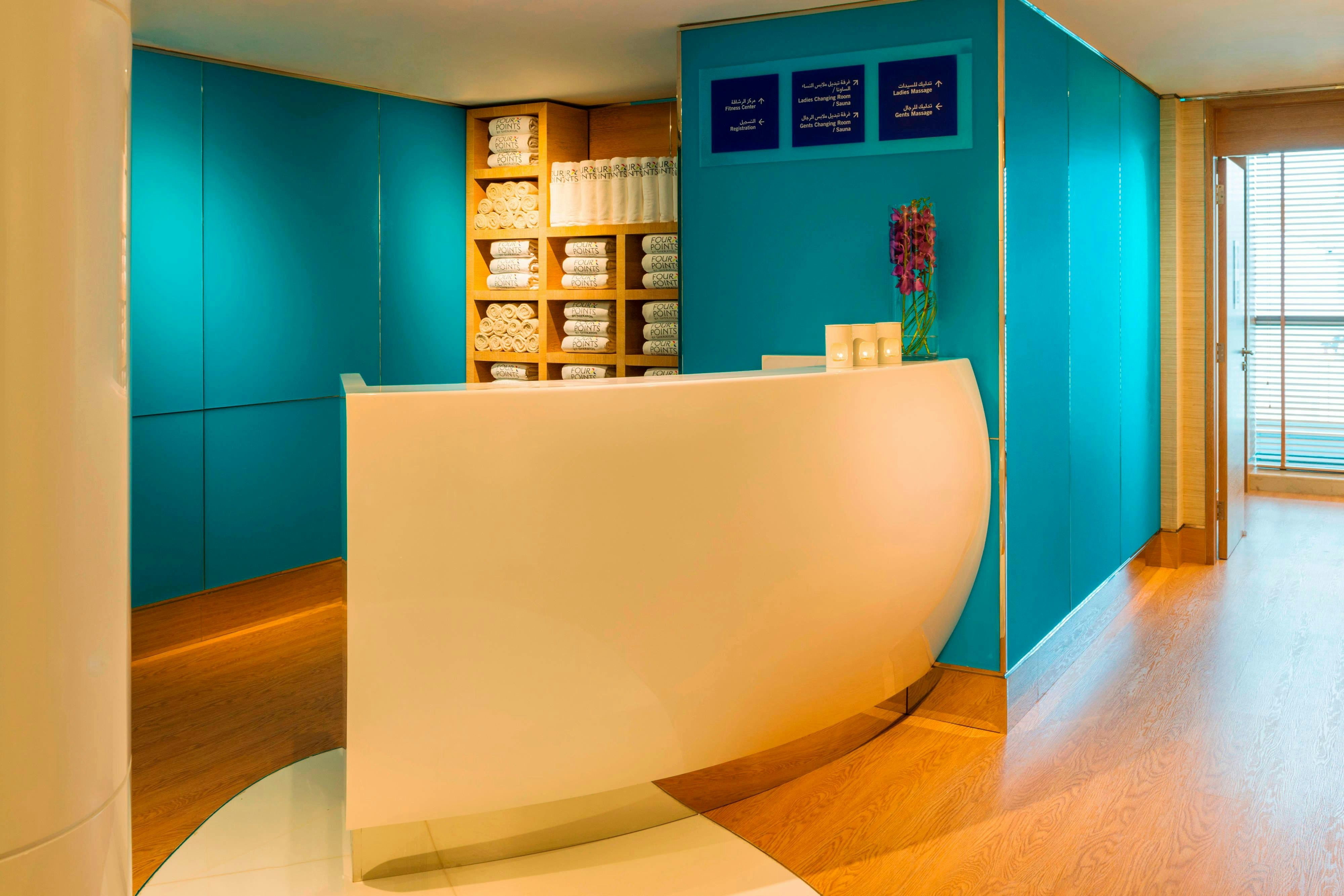 Lobby at Four Points by Sheraton Sheikh Zayed Road, DUBAI