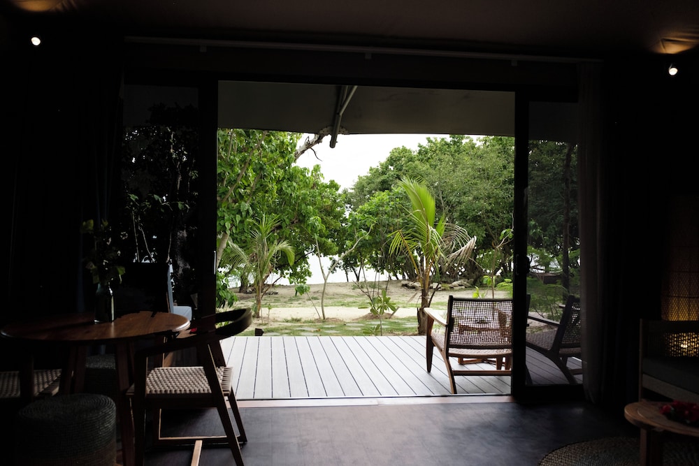 Serenity Island Resort 48/50