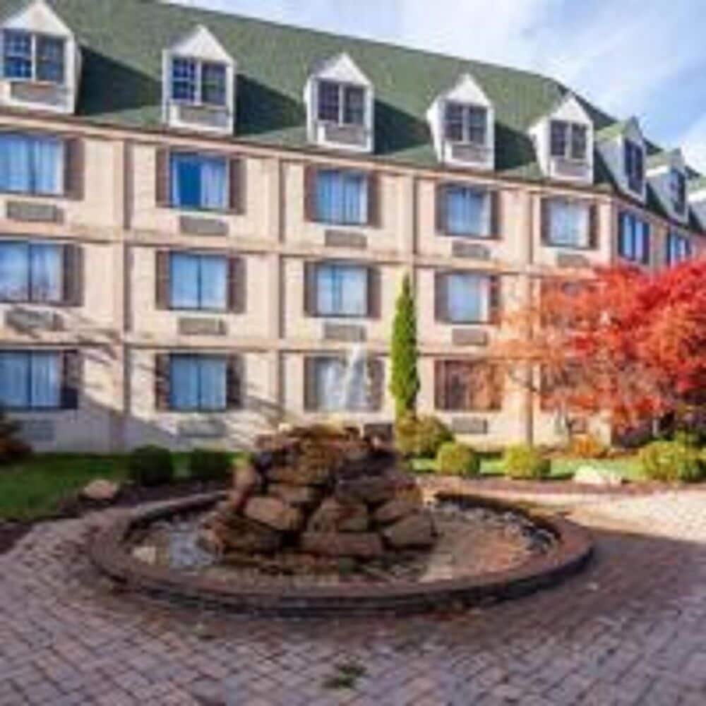 Chateau Resort & Conference Center 4/73
