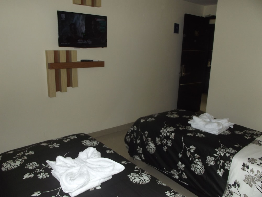 Manado Inn Hotel 7/17