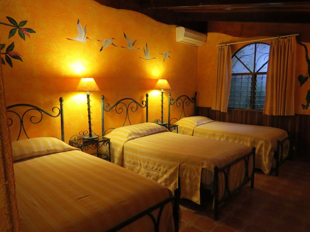 La Mansion Inn Arenal 7/50