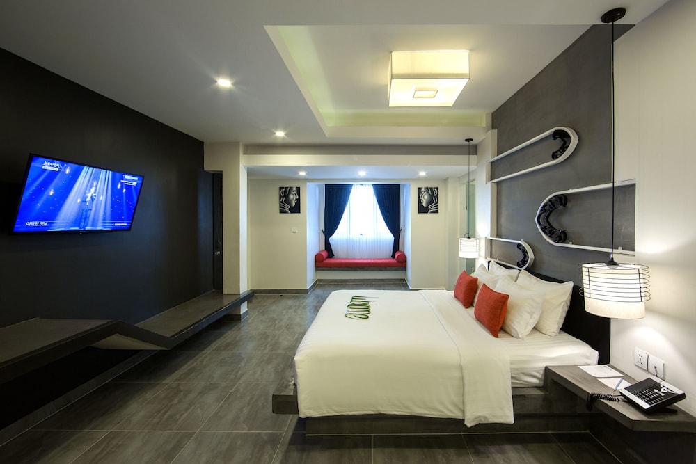 CENTRAL SUITE RESIDENCE 57/76