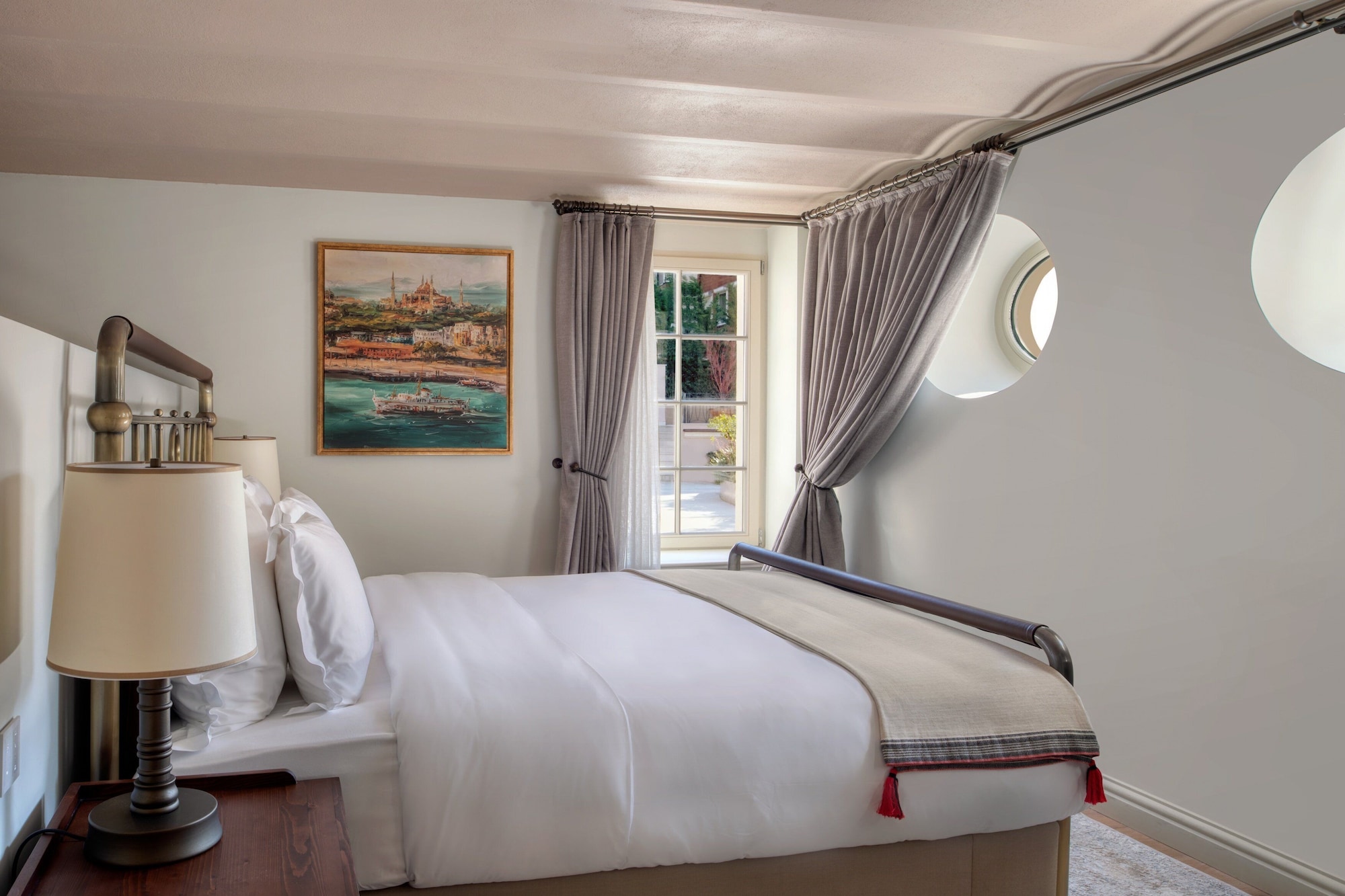 Suite, King Bed