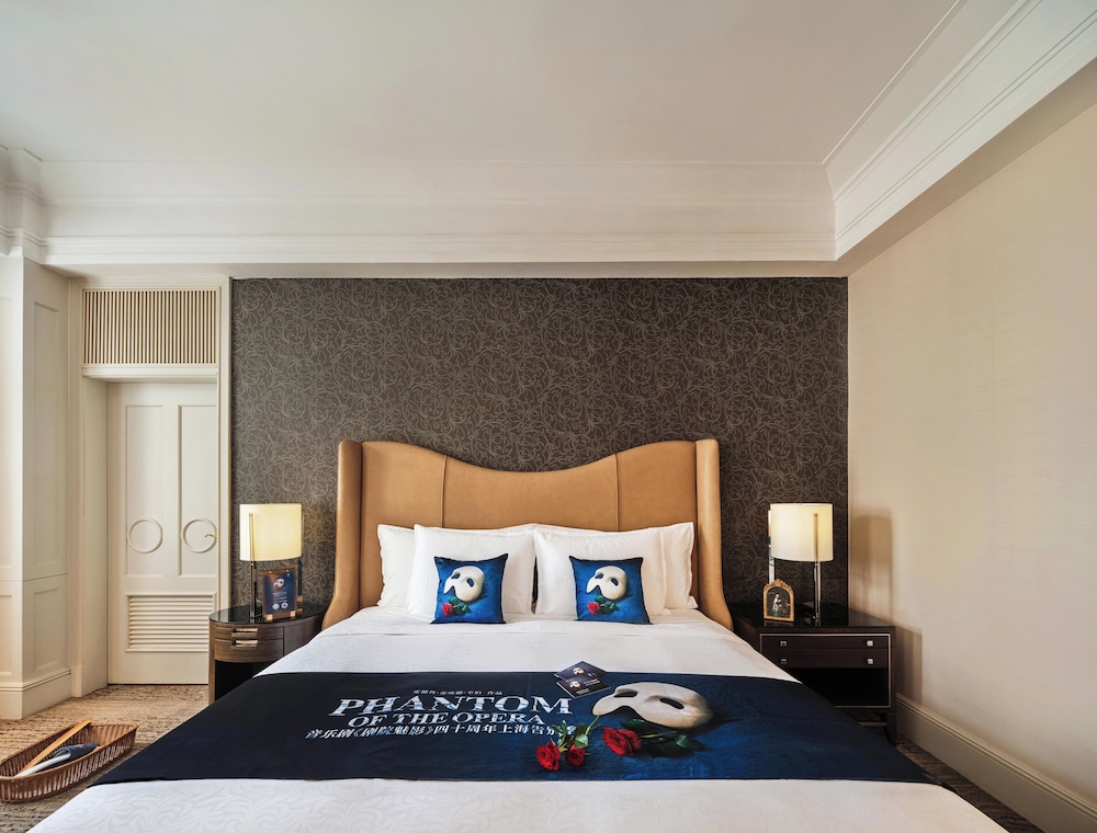 Opera, Theme, Suite, King Bed