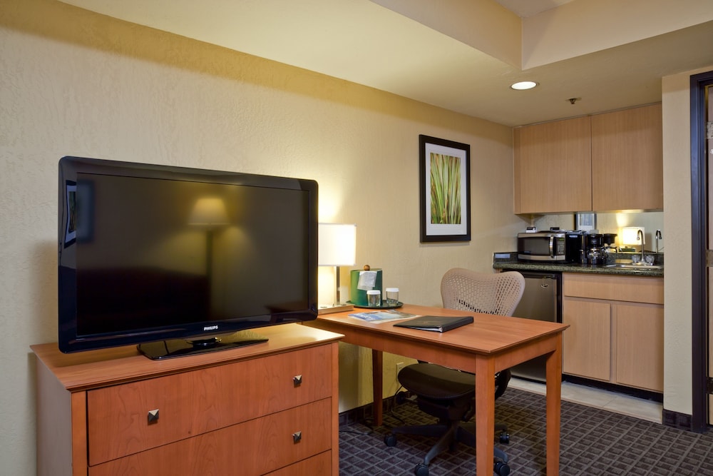 Best Western Plus Scottsdale Thunderbird Suites 42/46
