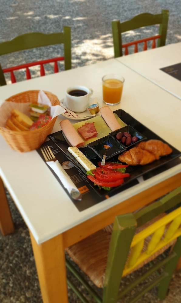 Hotel Akti 47/57