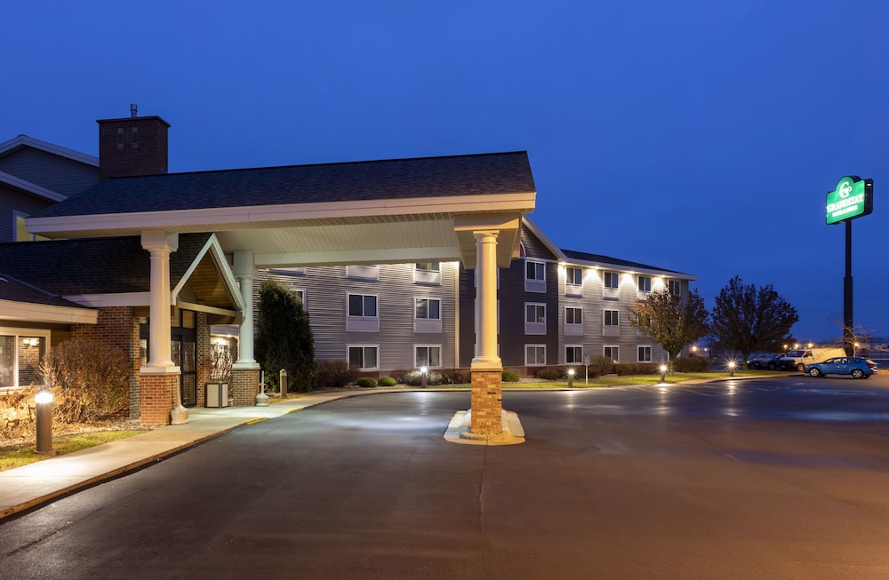 AmericInn by Wyndham Beaver Dam 3/60
