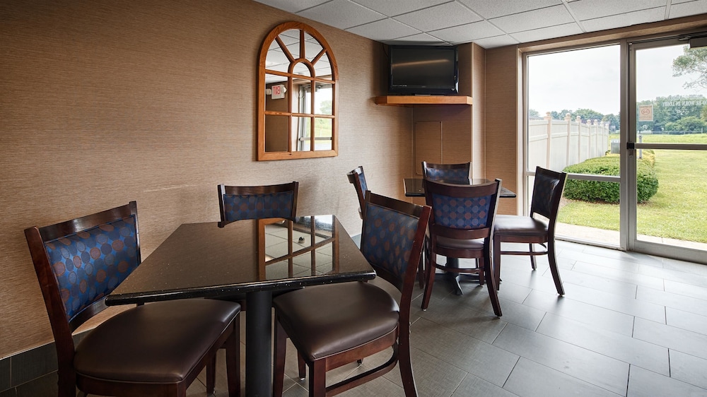 Best Western Adena Inn 28/38