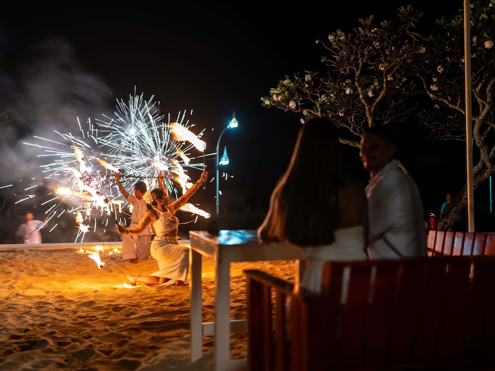 Pullman Phuket Karon Beach Resort 77/80