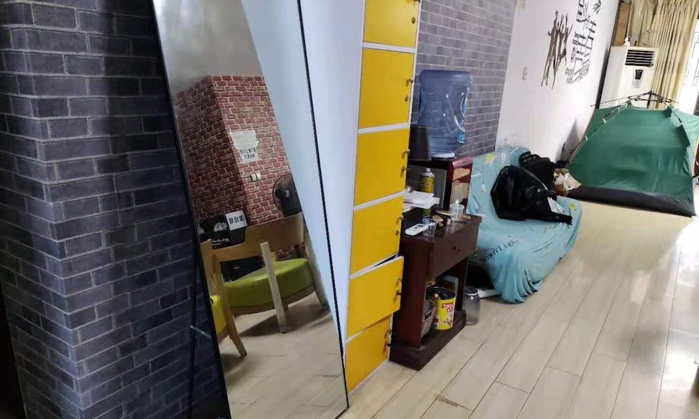 Pinkhostelling Laternational 21/22