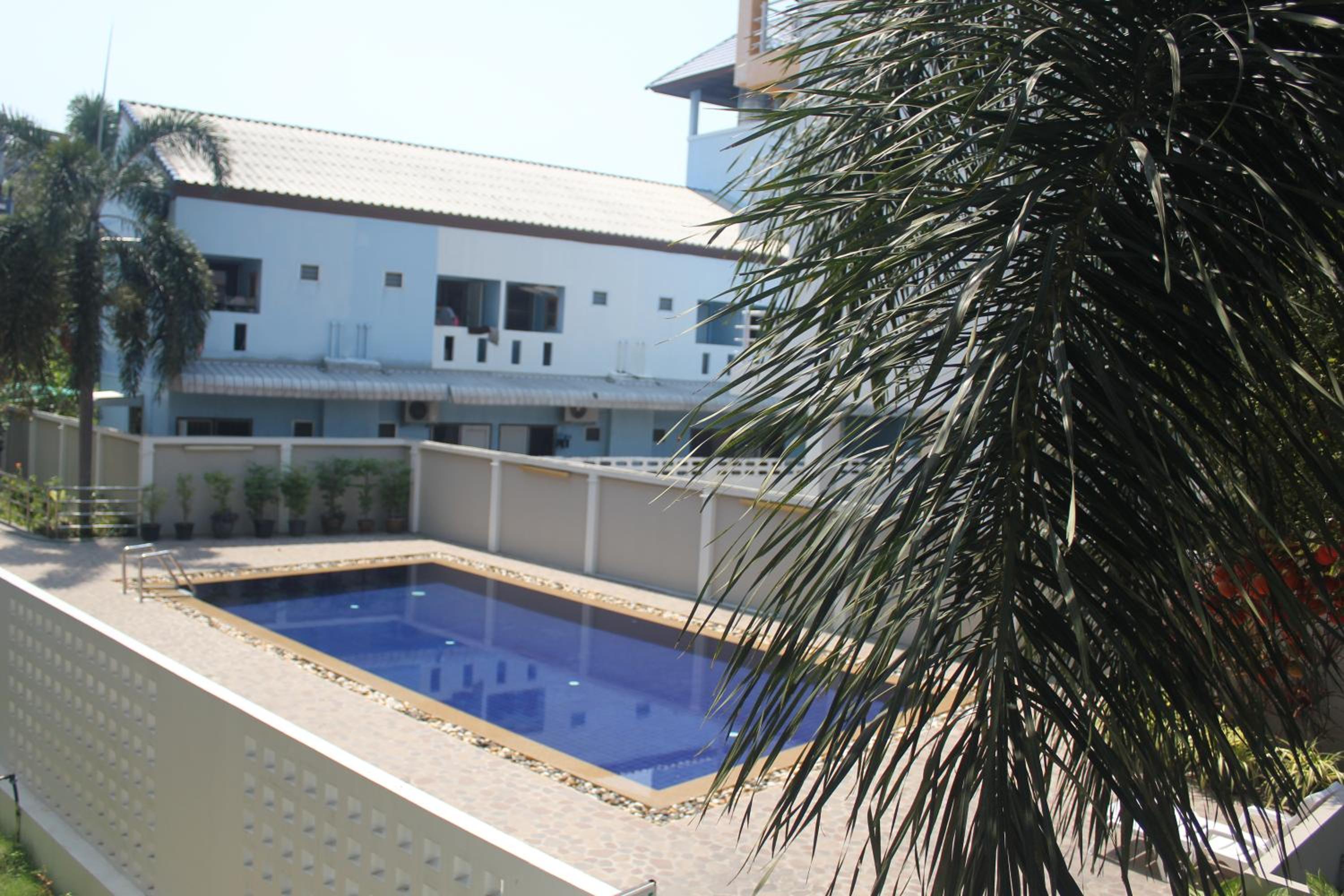 Lomsabai Apartments 78/79