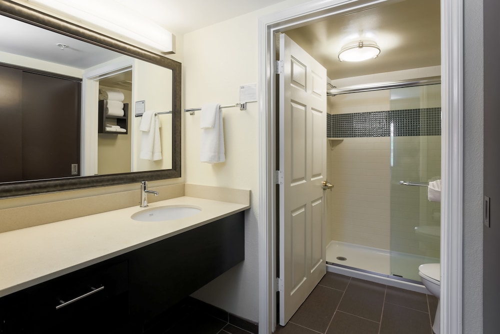 Staybridge Suites Philadelphia-Mt. Laurel 10/50