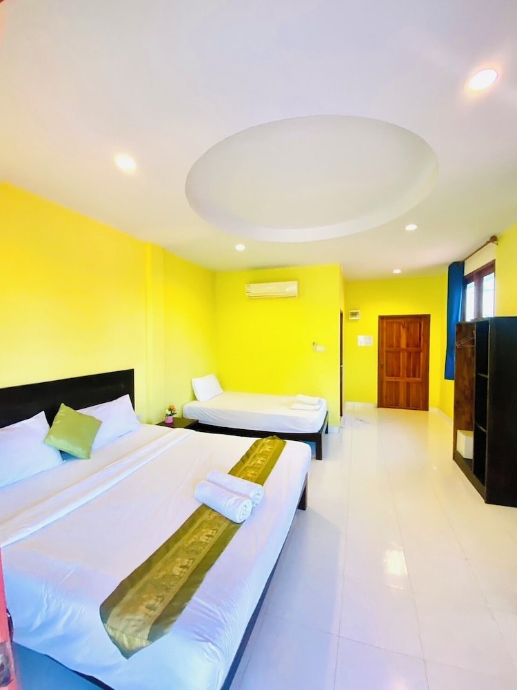 Pranmanee Beach Resort 16/50