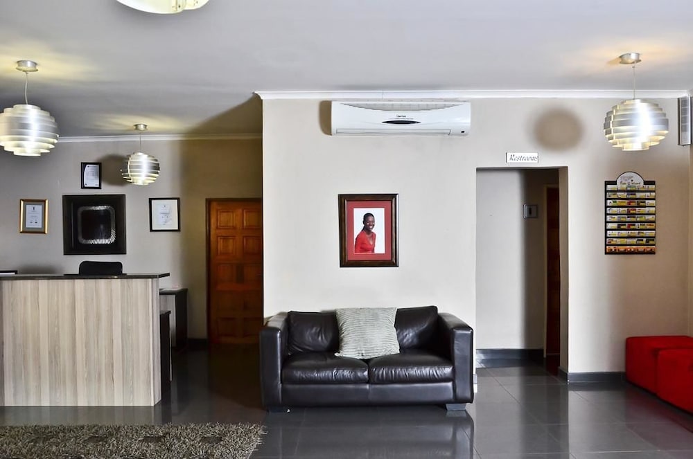 Ruby Stone Boutique Hotel 30/50