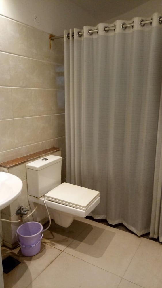 Hotel Tapovan 26/27