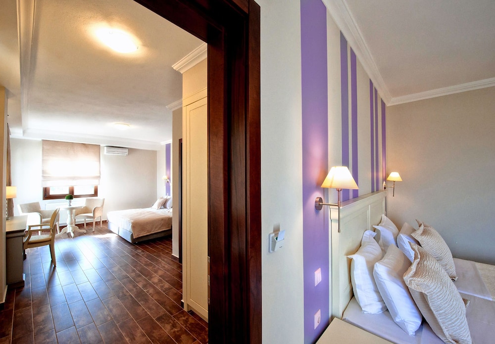 ENASTRON VIEW HOTEL 38/38