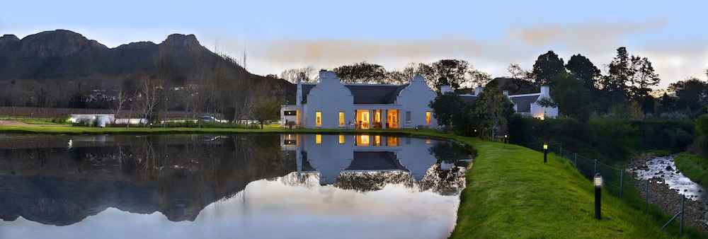 Holden Manz Country House 25/39