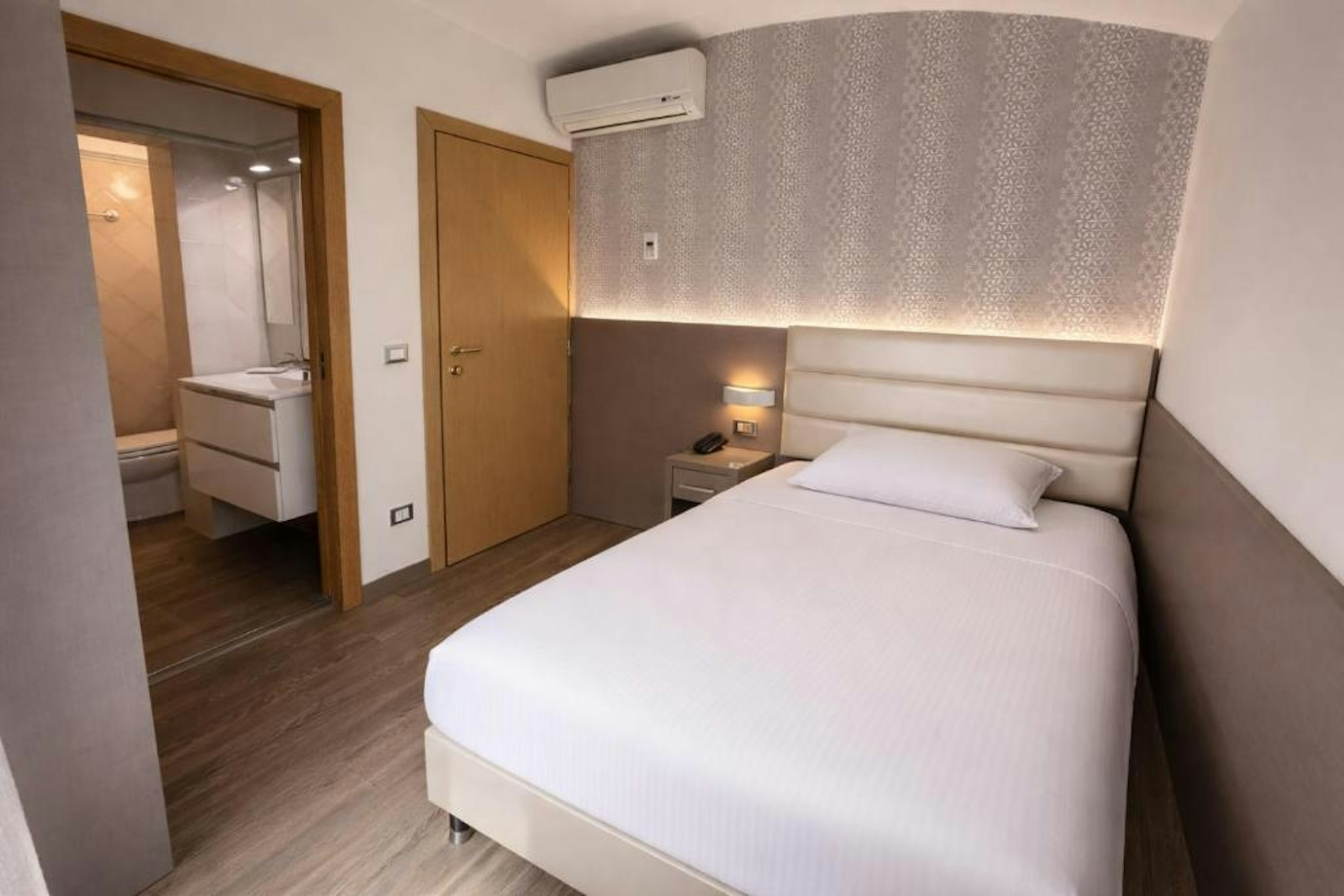 Hotel Principe Modena 25/63