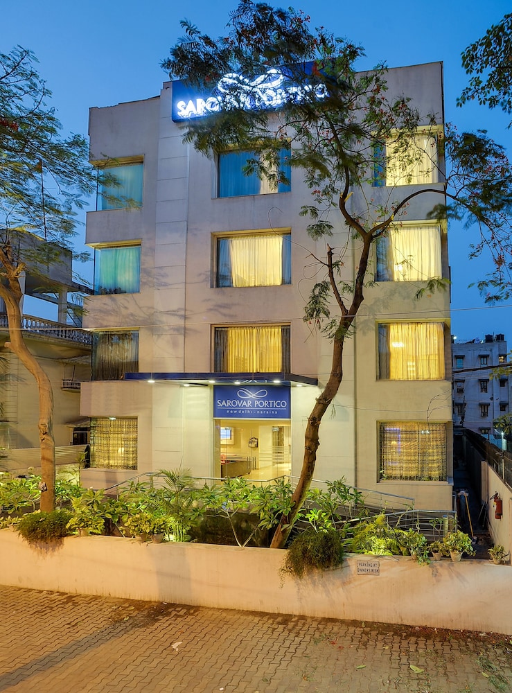 Sarovar Portico Naraina 5/54