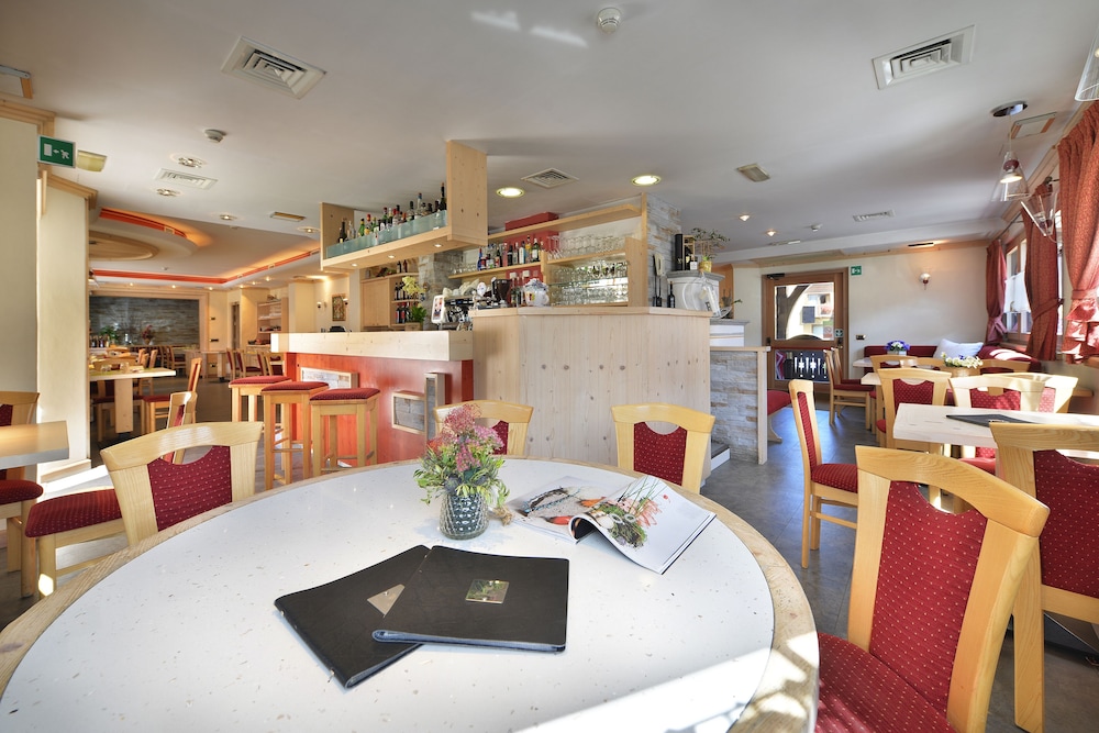 Cristallo Hotel 58/69