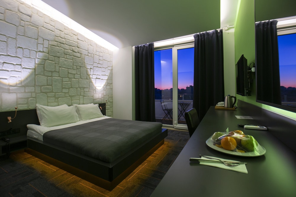 Mene City Hotel 30/70