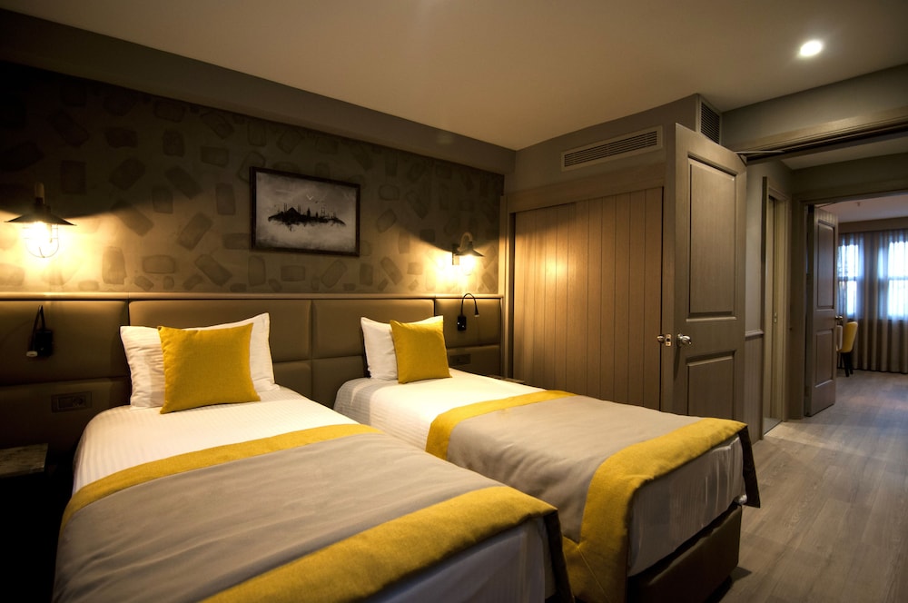 2 BEDROOMS, FAMILY SUITE, JUNIOR SUITE, ANNEX