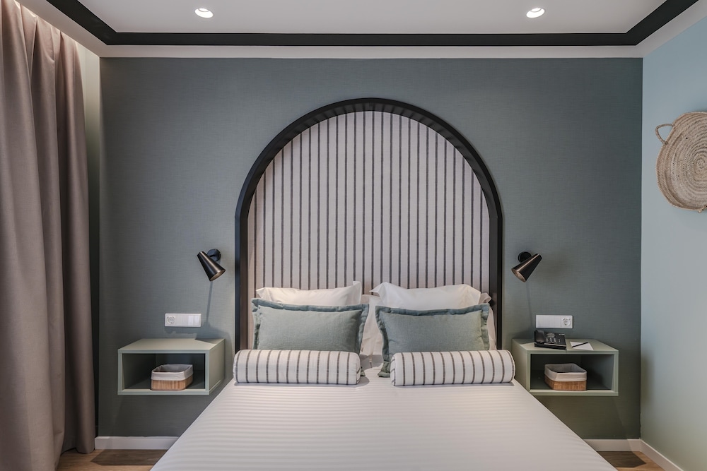 غرفة أساسية مفردة بسرير كينج، Hotel Vincci Bonjardim 4/7