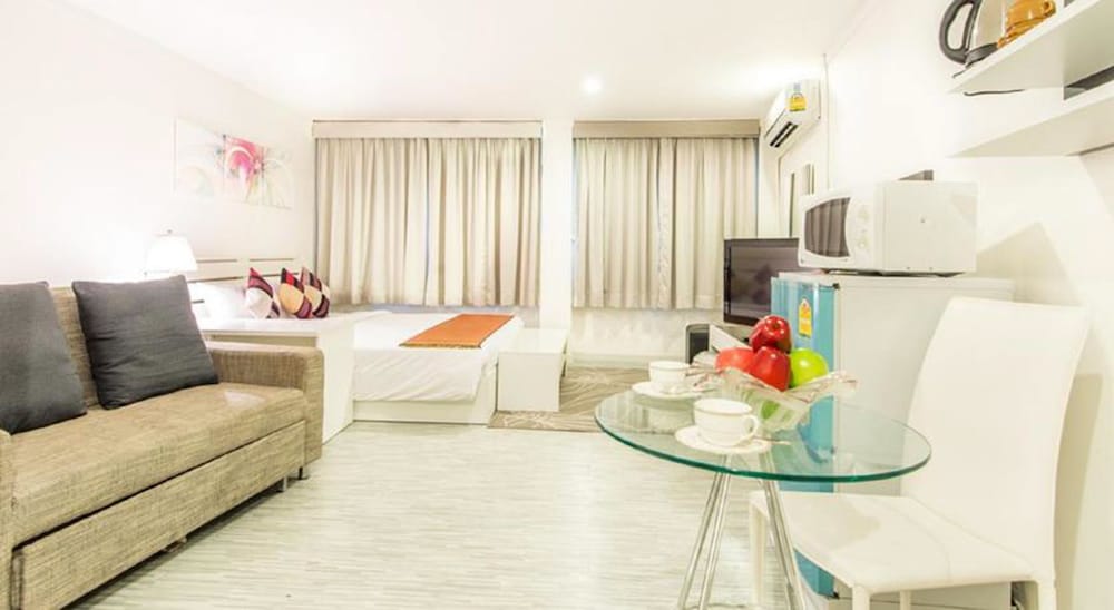 PRATUNAM CITY INN 45/54