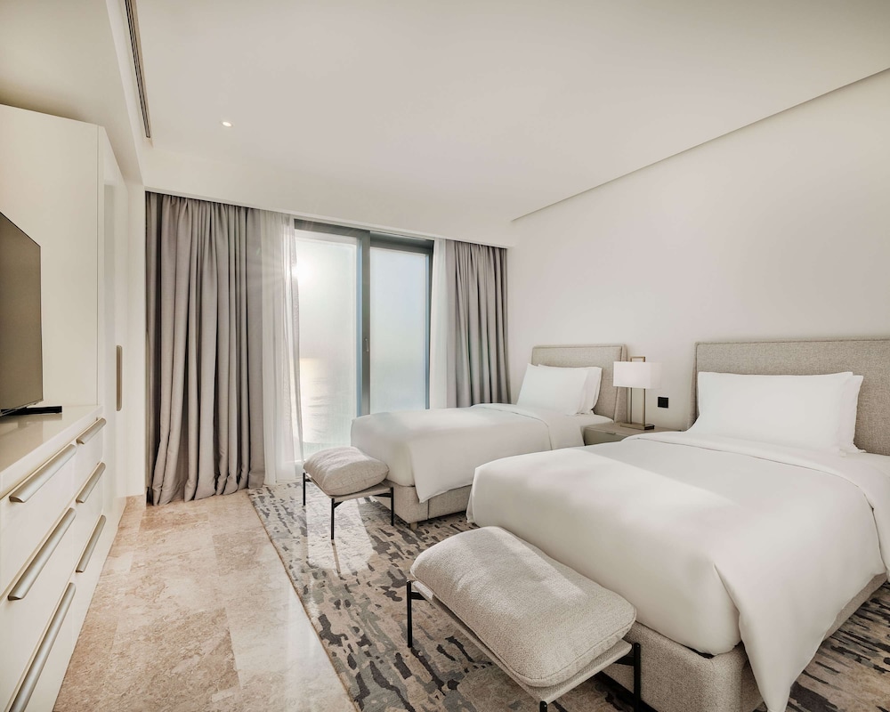Grand Hyatt Kuwait Residences 10/44