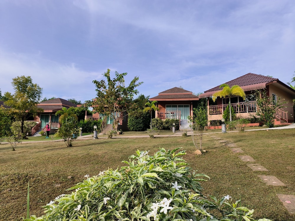 Sunrise Beach Koh Yao Resort 46/50