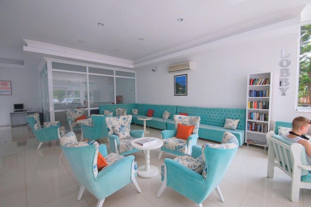 Karbel Beach Hotel 23/40