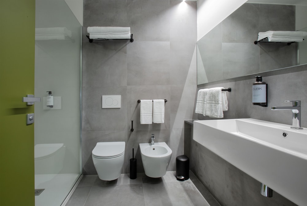 Standard Twin Room, Cubik Inn 6/6