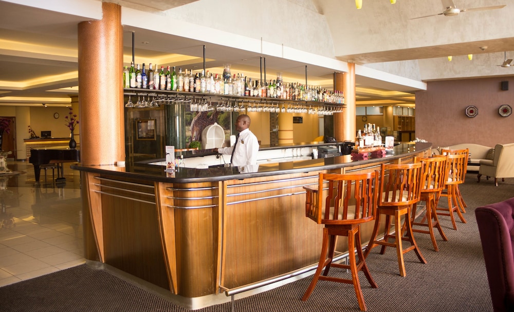 Panari Hotel 62/72