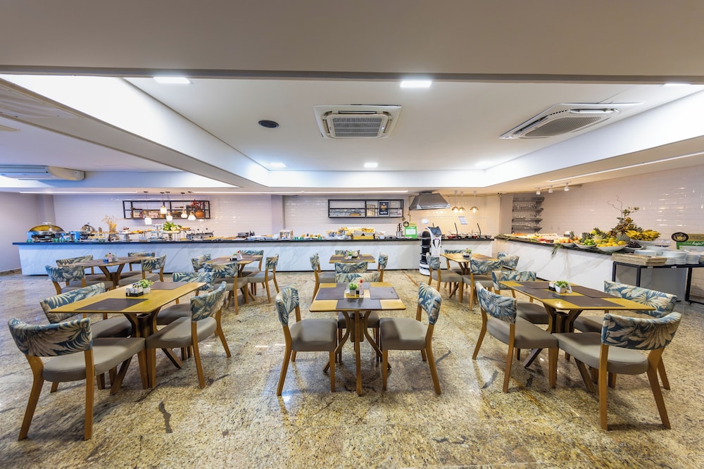 Village Premium Hotel، جواو بيسوا 32/47