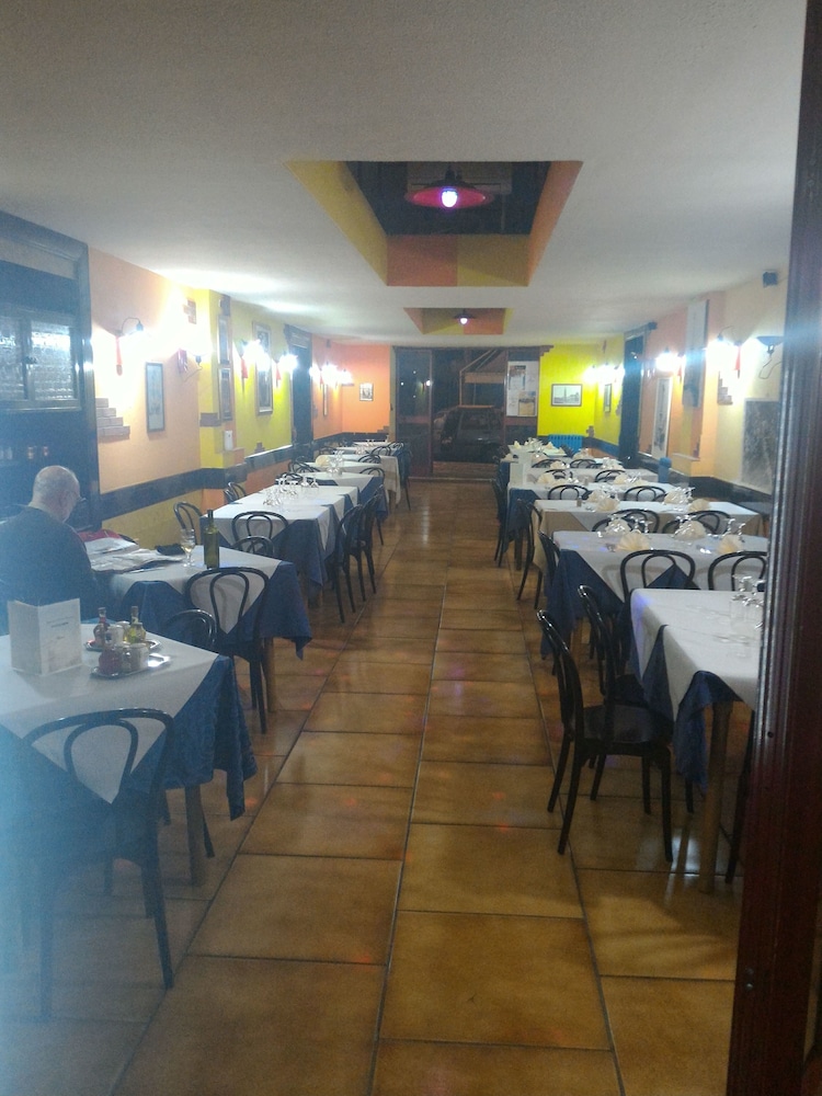 Hotel Santuario Pompei 33/50