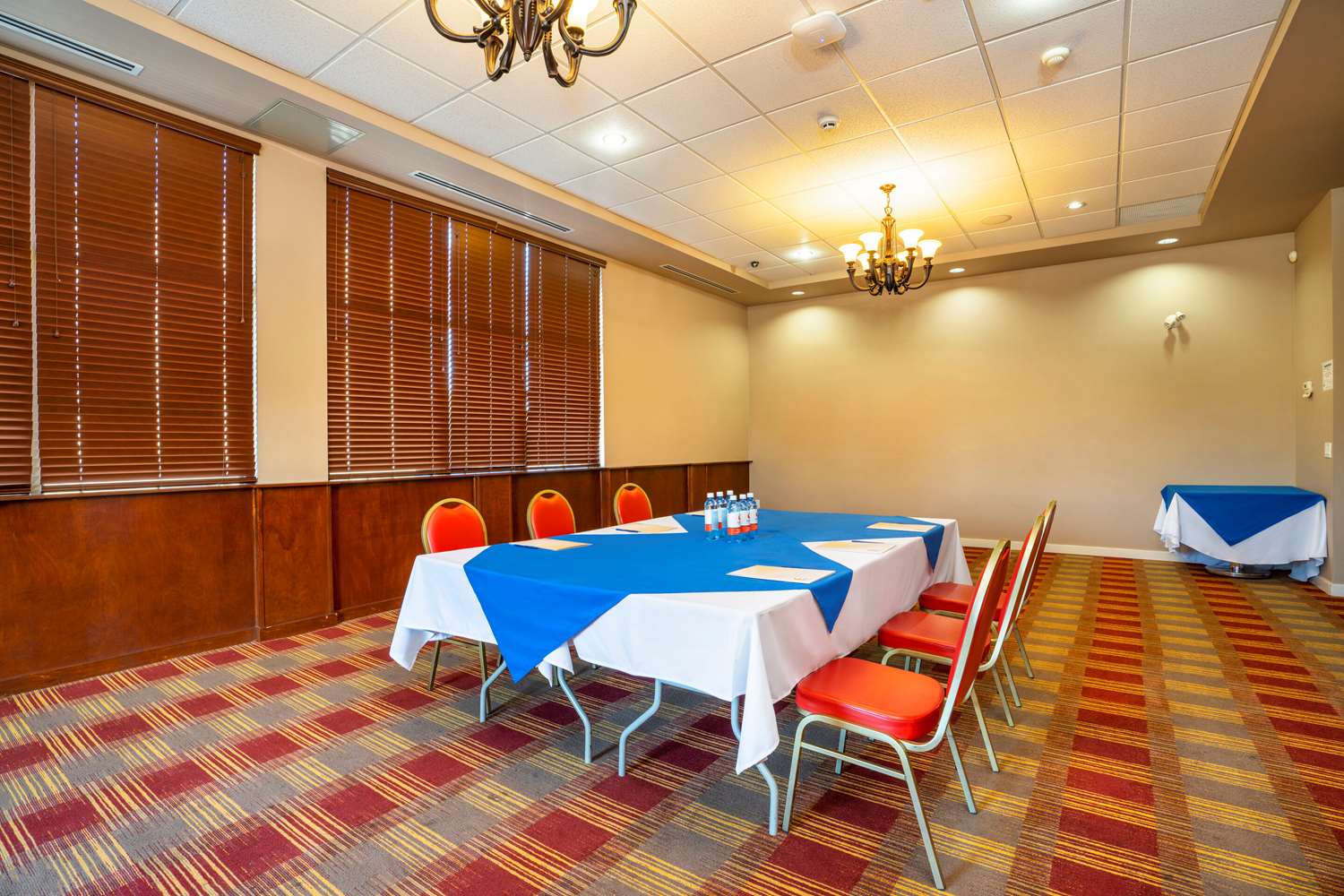 Comfort Inn & Suites Surrey 43/60
