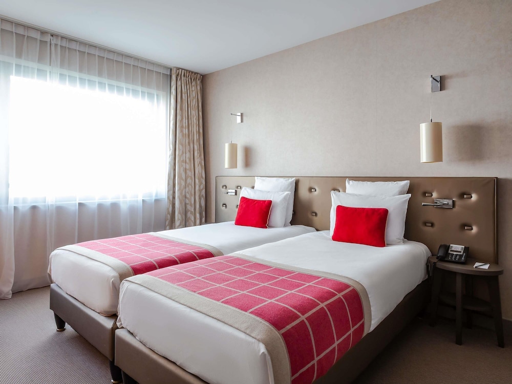 CLASSIC, TWIN BEDS