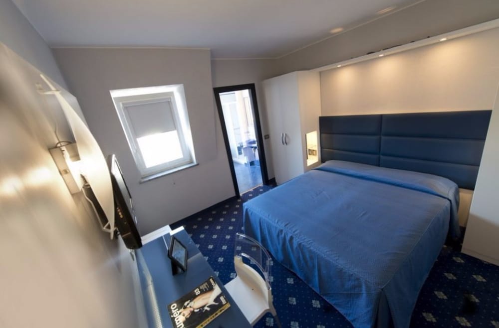 Hotel Estense 5/40
