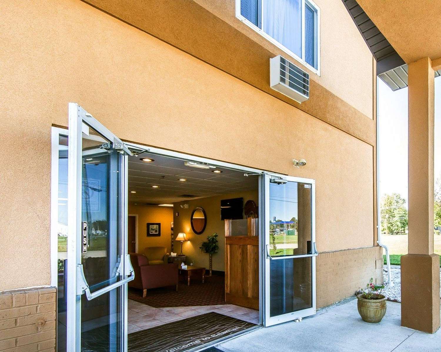 Quality Inn Seaman OH 2/17