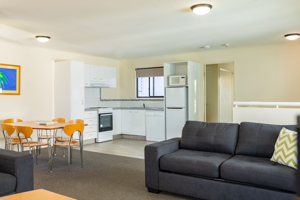 Noosa Lakes Resort 17/50