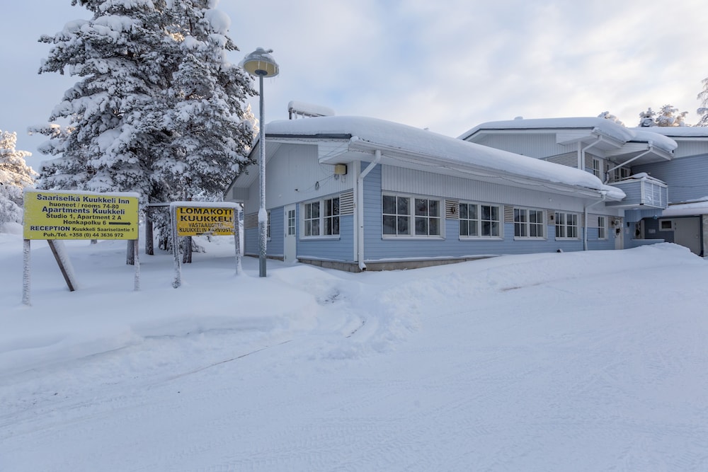 Apartments Kuukkeli 8/50