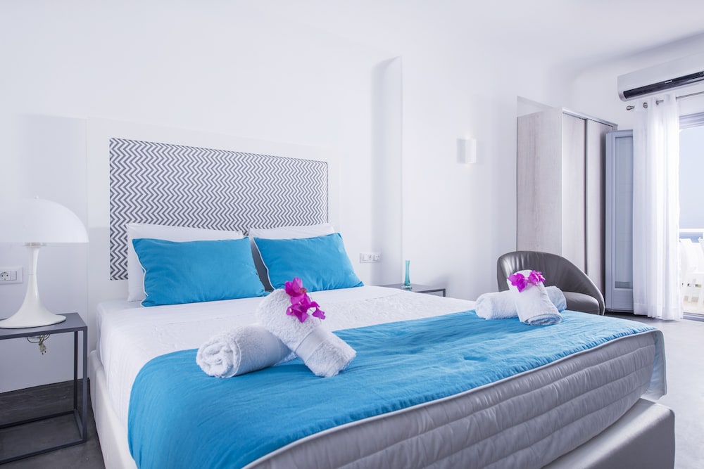 Blue Waves Hotel 20/70