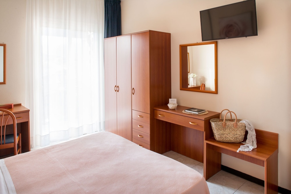Hotel Olympic 9/34