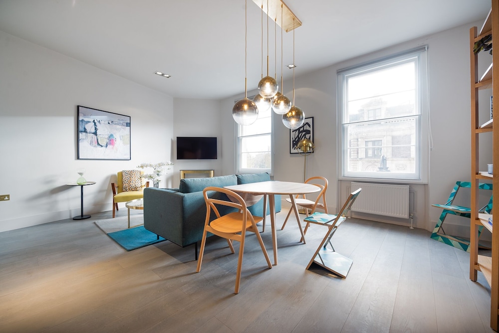 South Kensington by CAPITAL 55/65